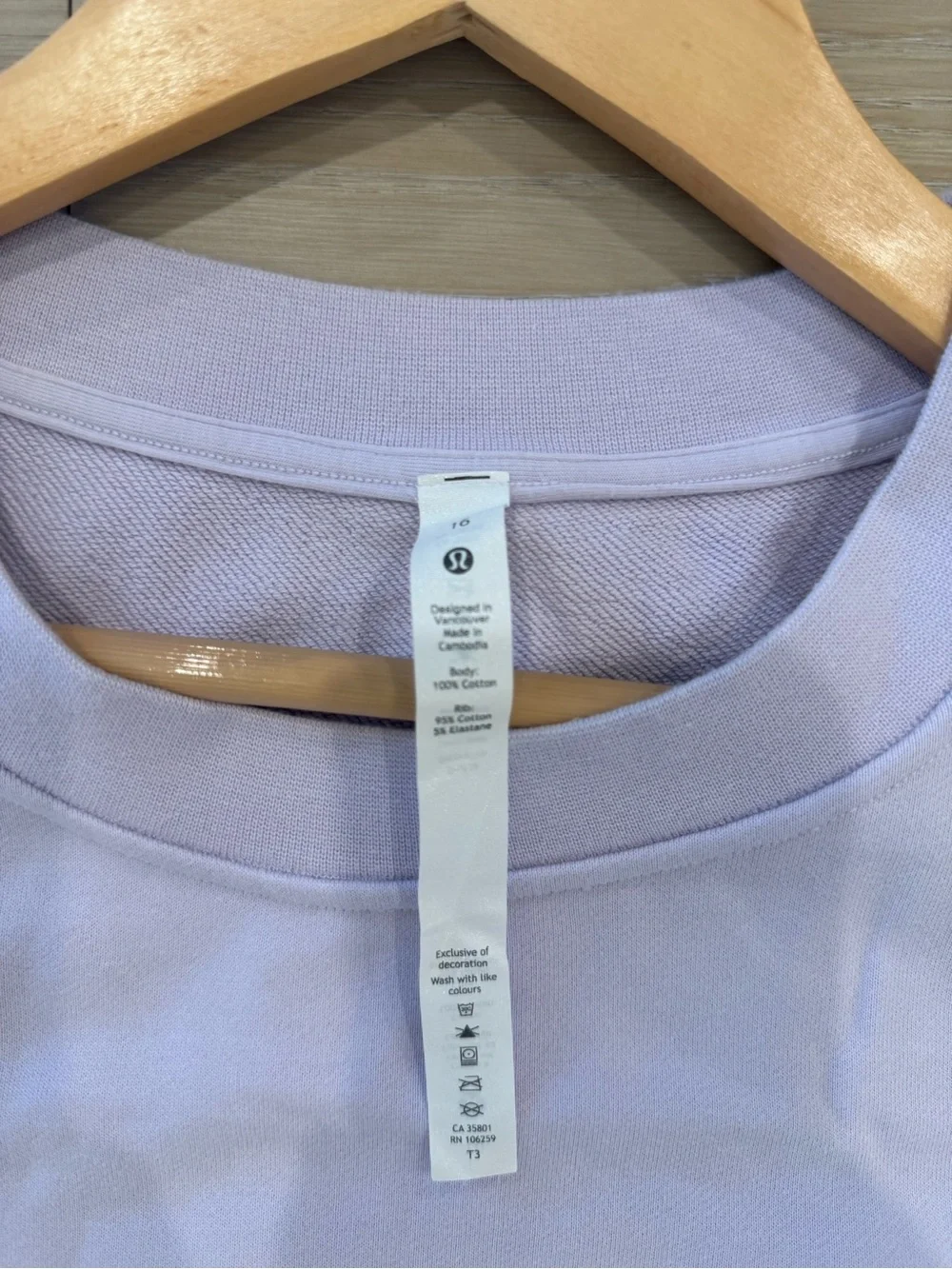 lululemon-Lavender Crewneck Sweatshirt Pullover- Womens size 16